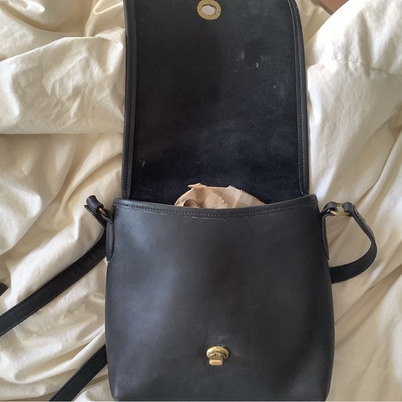 Coach Black Leather Crossbody Bag with Gold Clasp - Picture 5 of 8